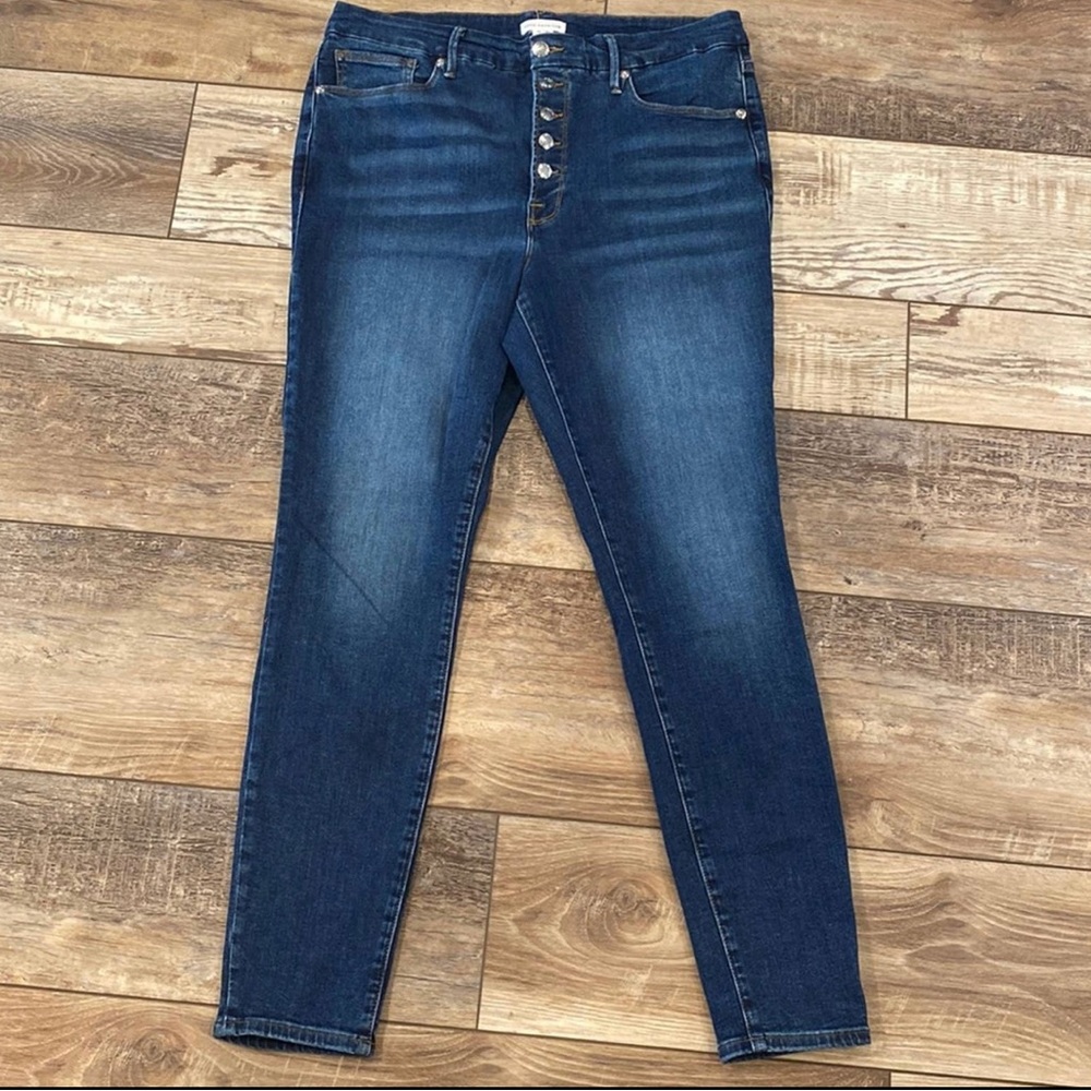 Good American Good Legs Exposed Button Skinny. (Size 29)